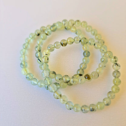 Pulsera de Prehnita ( 6 mm) | Piedra del Sanador