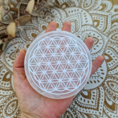 Base de Selenita Redonda ~ Flor de la vida (10cm)