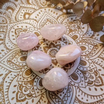 Cuarzo Rosa Rodado ~ Amor y equilibrio emocional
