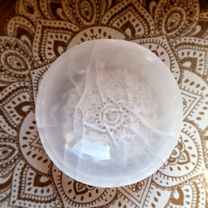 Cuenco de Selenita Grande (15cm) ~ Purificación y Belleza Natural