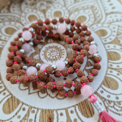 Japa Mala de Rudraksha con Cuarzo Rosa ~ Energía y Meditación