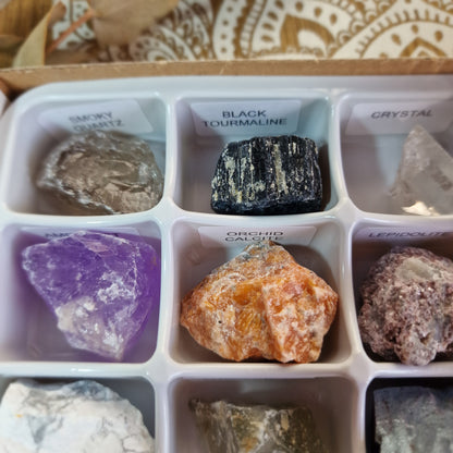 Caja de 24 piedras masivas ~ Colección de minerales naturales