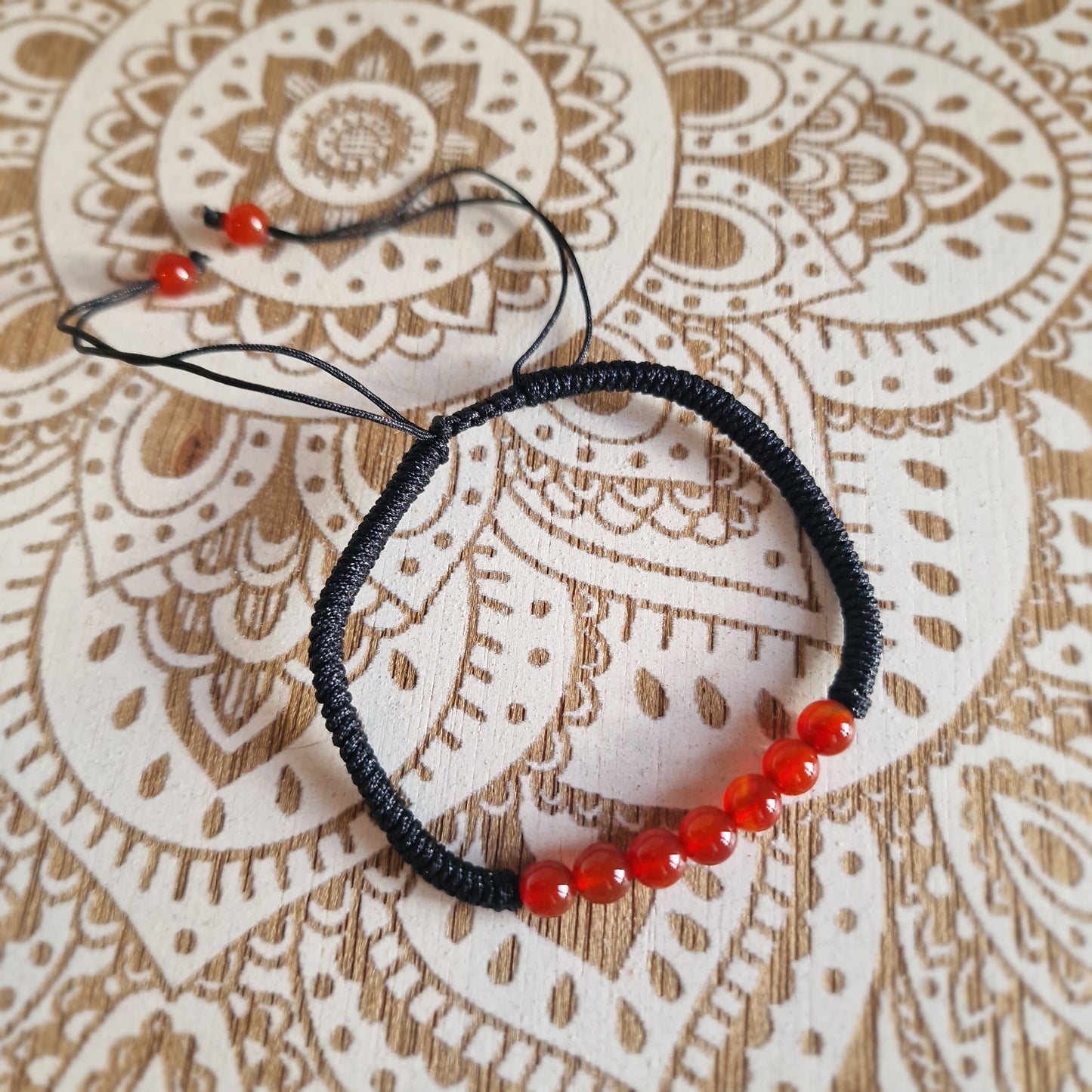 Pulsera Macramé de Carneola (6 mm) ajustable ~ Energía y vitalidad