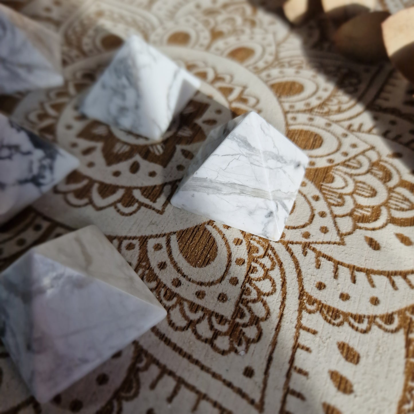 Pirámide de Magnesita ~ Calma y Claridad Interior