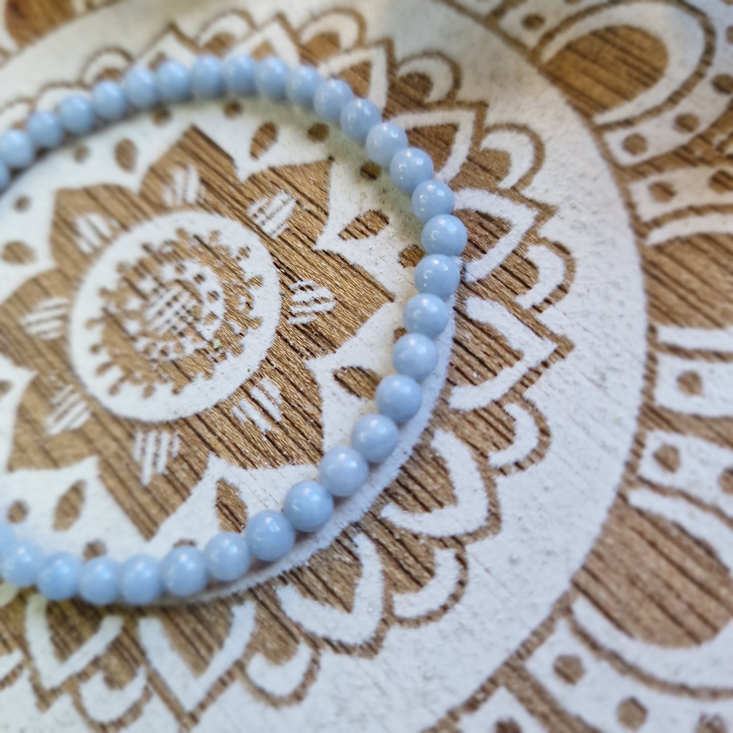 Pulsera de Angelita de 4 mm ~ Calma y Conexión Espiritual