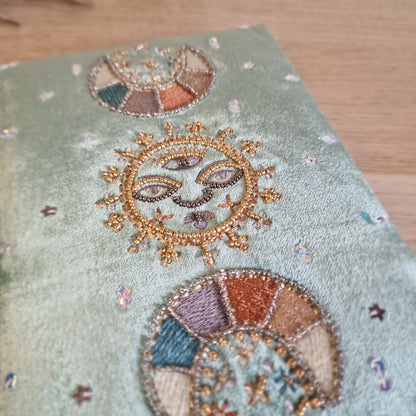 🌕 Cuaderno de Terciopelo Menta ~ Fases Lunares