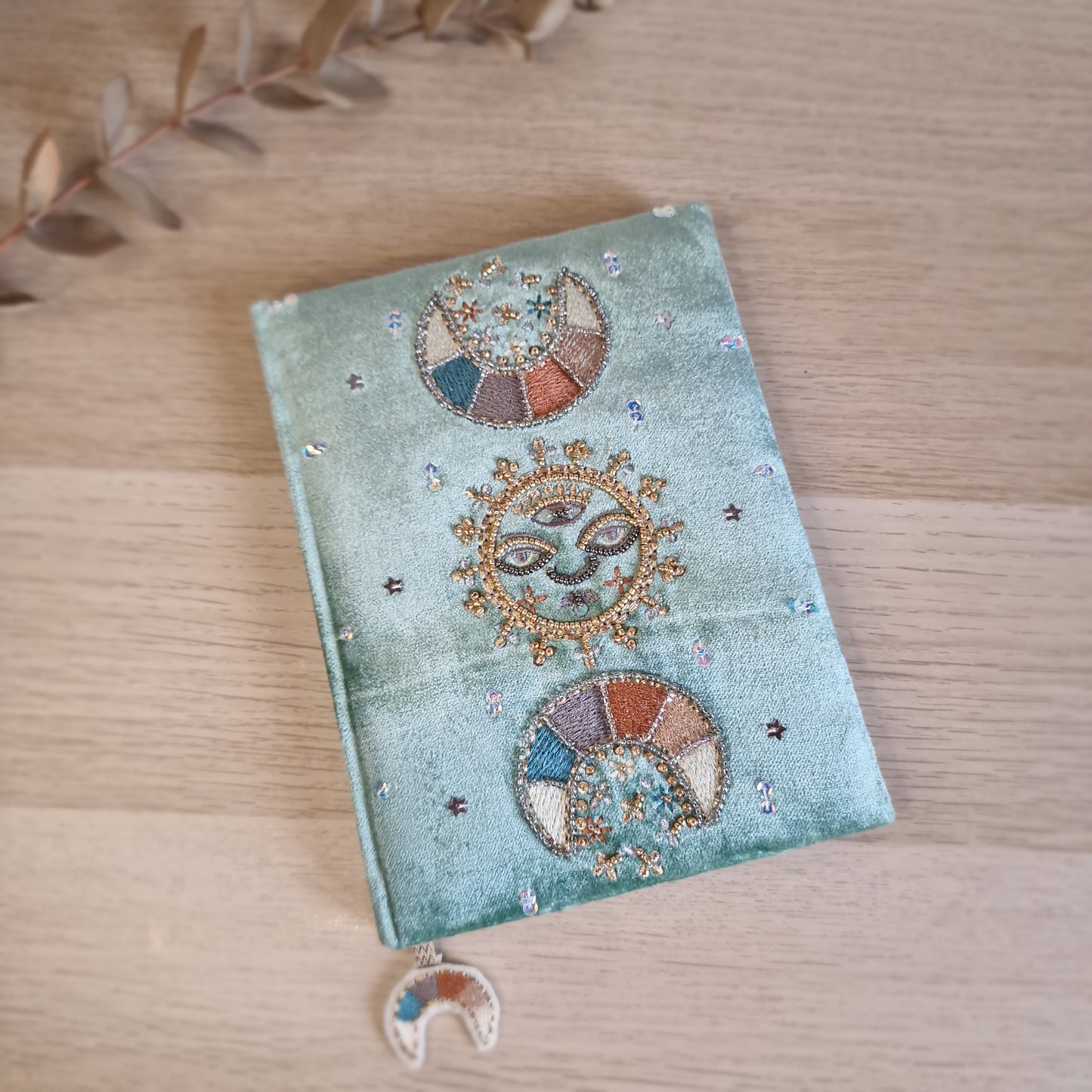 🌕 Cuaderno de Terciopelo Menta ~ Fases Lunares