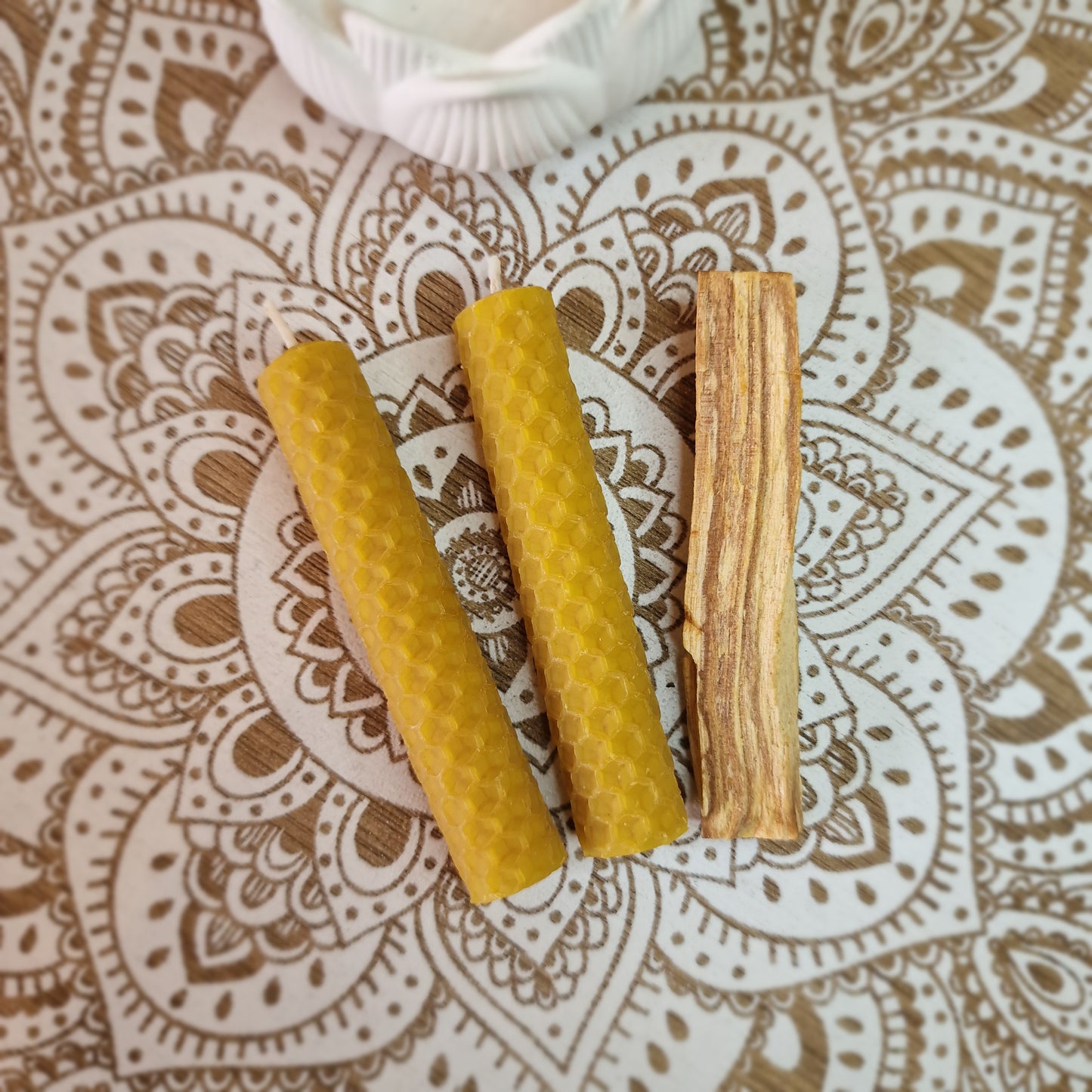 2 Velas de cera de abeja + Palo Santo. (S)