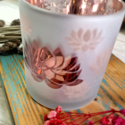 Portavelas Flor de Loto - Elegancia y calidez para tu espacio