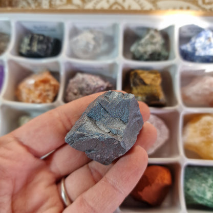 Caja de 24 piedras masivas ~ Colección de minerales naturales