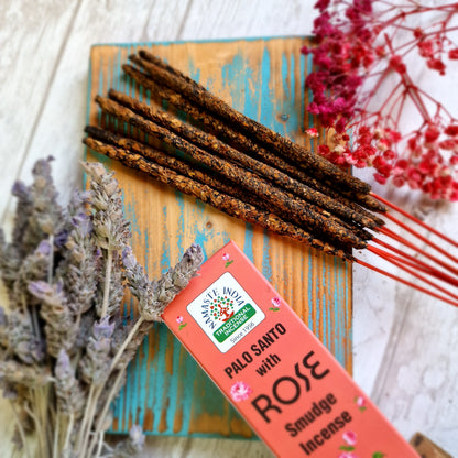 Incienso natural de Palo Santo y Rosa ~ Amor